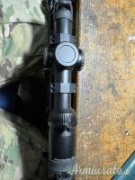 Vortex Strike Eagle 1-8x24 FFP (Primo Piano Focale) + Attacco Cantilever – PARI AL NUOVO