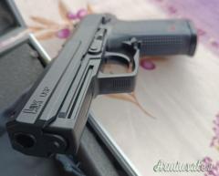 Umarex HECKLER&KOCH USP CO2 CAL.4.5 BB CN 487 4.5/.177