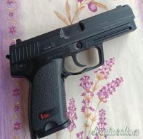 Umarex HECKLER&KOCH USP CO2 CAL.4.5 BB CN 487 4.5/.177