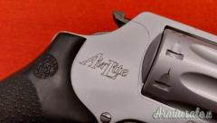 Smith & Wesson 317 2