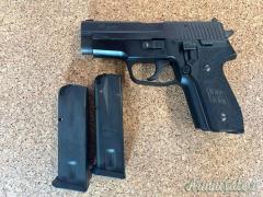 SIG-Sauer P228 9x21mm IMI