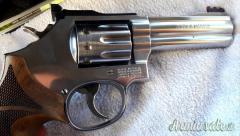 Smith & Wesson 617 .22 LR Long Rifle