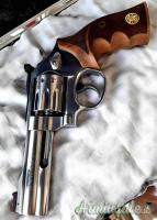 Smith & Wesson 617 .22 LR Long Rifle
