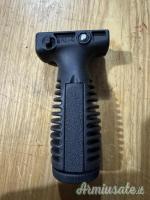Impugnatura frontale fab defense Tal-4 x carabine m4 o simili