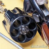 Smith & Wesson 29-2 .44 Auto Mag