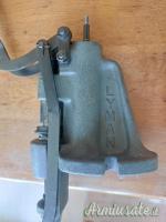 Trafilatore e Lubrificatore vintage per palle di piombo Lyman! Modello 450 .