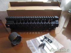 Handguard  MIDWEST INDUSTRIES  quadrail picatinny 9 pollici per AR15 M4 M16 astina rail