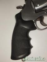 REVOLVER  SMITH & WESSON MOD. 629 ES EMERGENCY SURVIVAL TOOL KIT CAL. 44 MAGNUM.