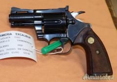 Revolver Colt Diamondback Cal. 38SP.