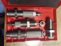 Hornady Dies Full lenght + factory crimp 7 mm rem mag