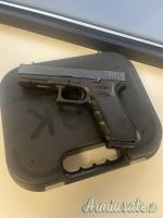 Glock 22 .40 Smith & Wesson | Auto  |  10 x 21 mm