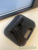 Glock 22 .40 Smith & Wesson | Auto  |  10 x 21 mm