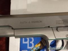 Smith & Wesson M645 UHC Vintage Silver - Molla