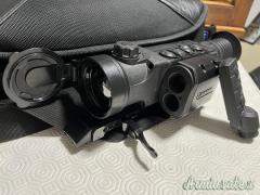 Visore termico da puntamento marca Pulsar Trail XP50 LRF