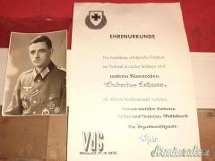 CROCE GERMANICA IN ORO MOD.1957 CON SCATOLA, FOTO E DOCUMENTI