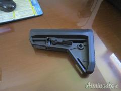 Calcio telescopico per AR15 M4 replica Magpul Moe SL nero