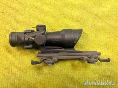 Trijicon ACOG 4x32, Model TA01, Slitta Picatinny