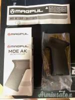 Vendo impugnatura Magpul per AK