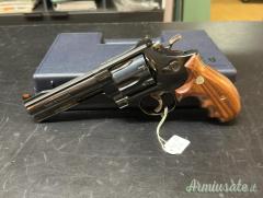 Revolver Smith & Wesson 29 classic DX 5