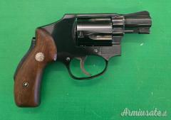 Revolver Smith & Wesson Modello 40  Cal.38 Special.
