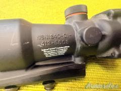 Trijicon ACOG 4×32, Model TA01, Slitta M16 / AR15