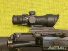 Trijicon ACOG 4×32, Model TA01, Slitta M16 / AR15
