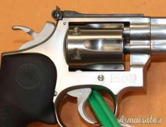 Revolver Smith Wesson 617 Cal.22LR Sportivo