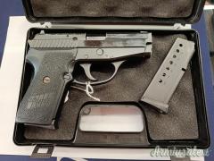 SIG-Sauer P239 9x21mm IMI