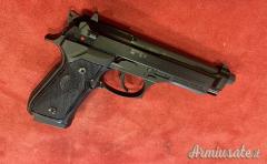 Pistola Marca Beretta Mod. 92 FS Cal. 22 L.R.