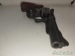 REVOLVER S&W MOD 15-6 CAL.38 S&W SPECIAL.