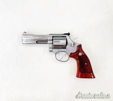 SMITH & WESSON  686 - 357 MAG
