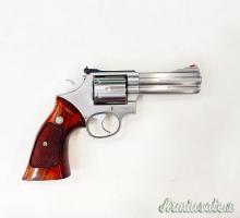 SMITH & WESSON  686 - 357 MAG