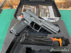 SIG-Sauer P320 9x21mm IMI