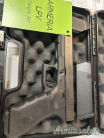 Glock 17 9x21mm IMI