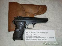 Pistola CZ-52 con fondina originale