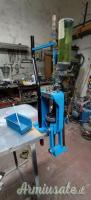 PRESSA DILLON 650XL CON ALIMENTATORE BOSSOLI + CARICATORE AUTOMATICO TUBO INNESCHI DILLON