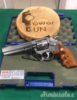 Smith & Wesson 617 full lug .22 LR Long Rifle