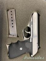 SIG-Sauer P230 .380 ACP  | 9x17mm Browning Short