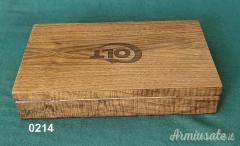 #0999 Valigetta Legno Logo Colt