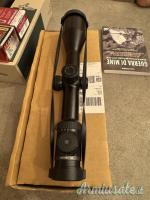 Ottica ZEISS VICTORY V8 4.8-35X60 RET. 60 ILL + ASV-H