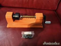 LYMAN Universal Trimmer Tornio per Bossoli con 9 Pilotini