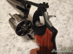 Smith & Wesson 629 Hunter .44 Remington Magnum Custom