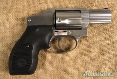 Smith & Wesson - mod.640 .