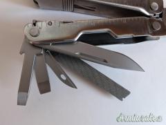 Leatherman Super Tool 300 argento, ottime condizioni