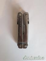 Leatherman Super Tool 300 argento, ottime condizioni