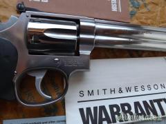 Smith & Wesson 617 22 LR  .22 LR Long Rifle