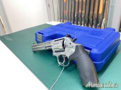Smith & Wesson 686-6 Plus .357 Magnum