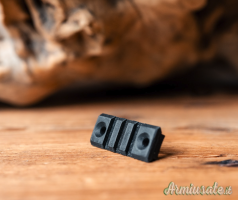 Carborail – Piastrina in carbonio Picatinny