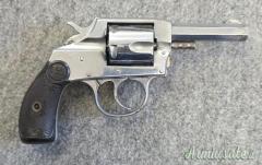 Il revolver H&R Young America in calibro .32 S&W (Usato in buone condizioni)