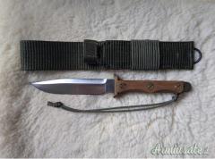 Very beautiful John Ek model 6 knife.